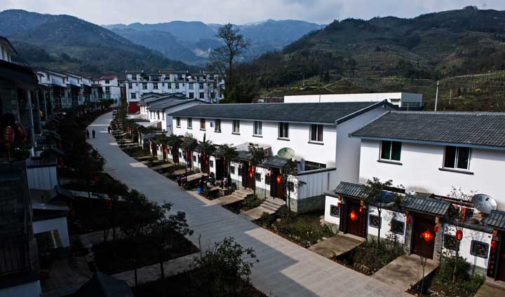 【都江堰向峨乡】灾后重建新风貌