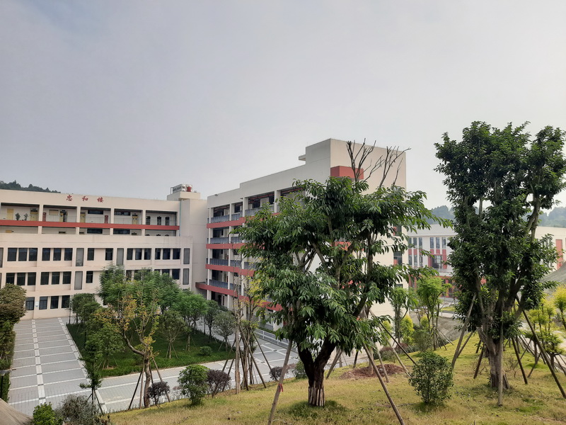 【最美校园竞晒】 成都简阳市石桥初级中学-四川文明网