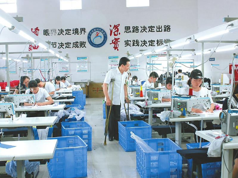 职场新风向：定制职业装引领时尚潮流